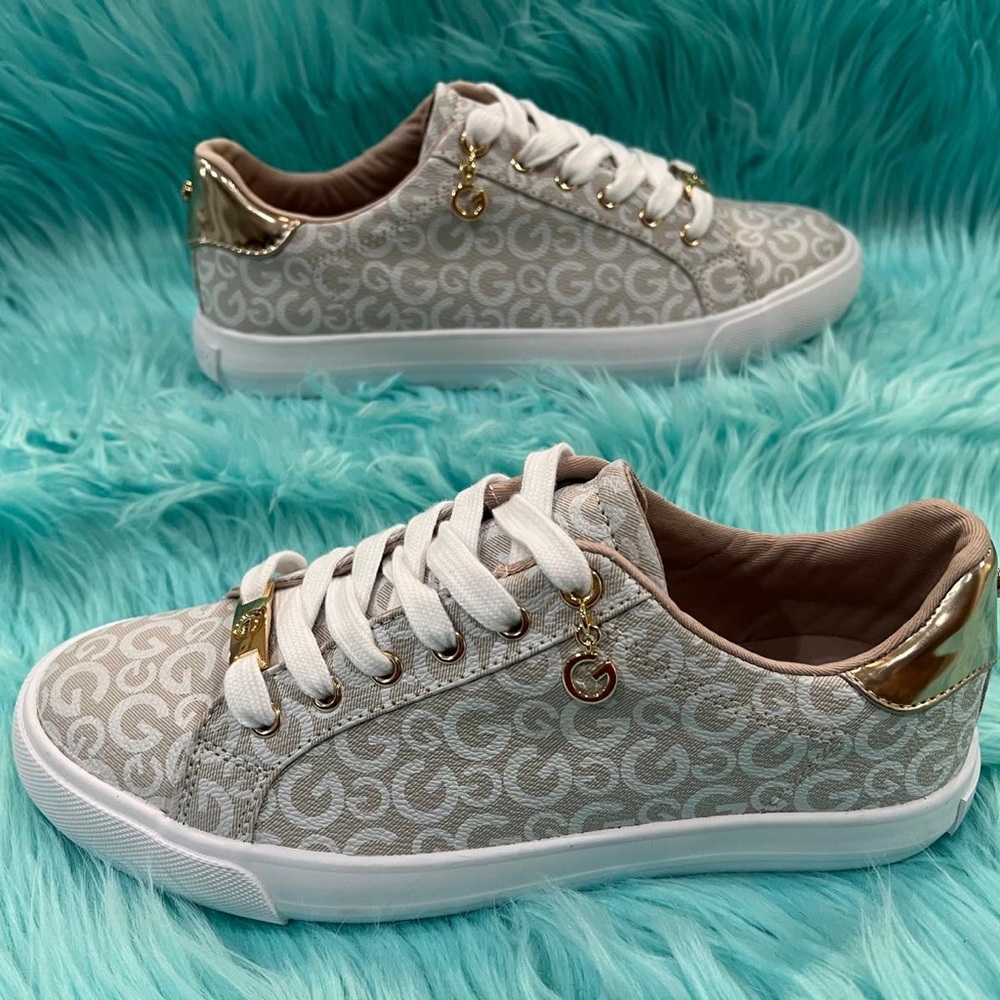 GBG Los Angeles Women's Ggolani-R Tan White Gold Sneakers Lace Up Shoes. New